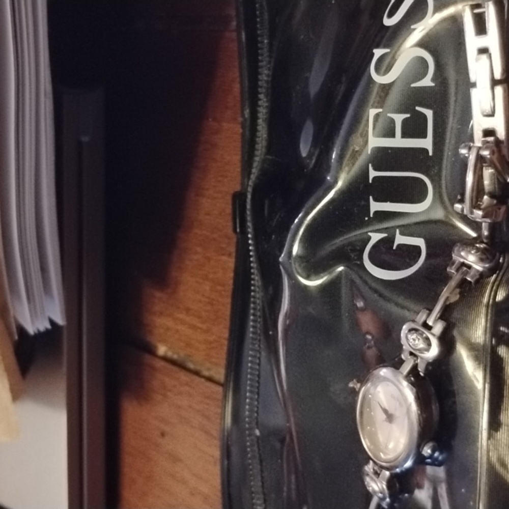 Guess watch - Picture 3 of 5